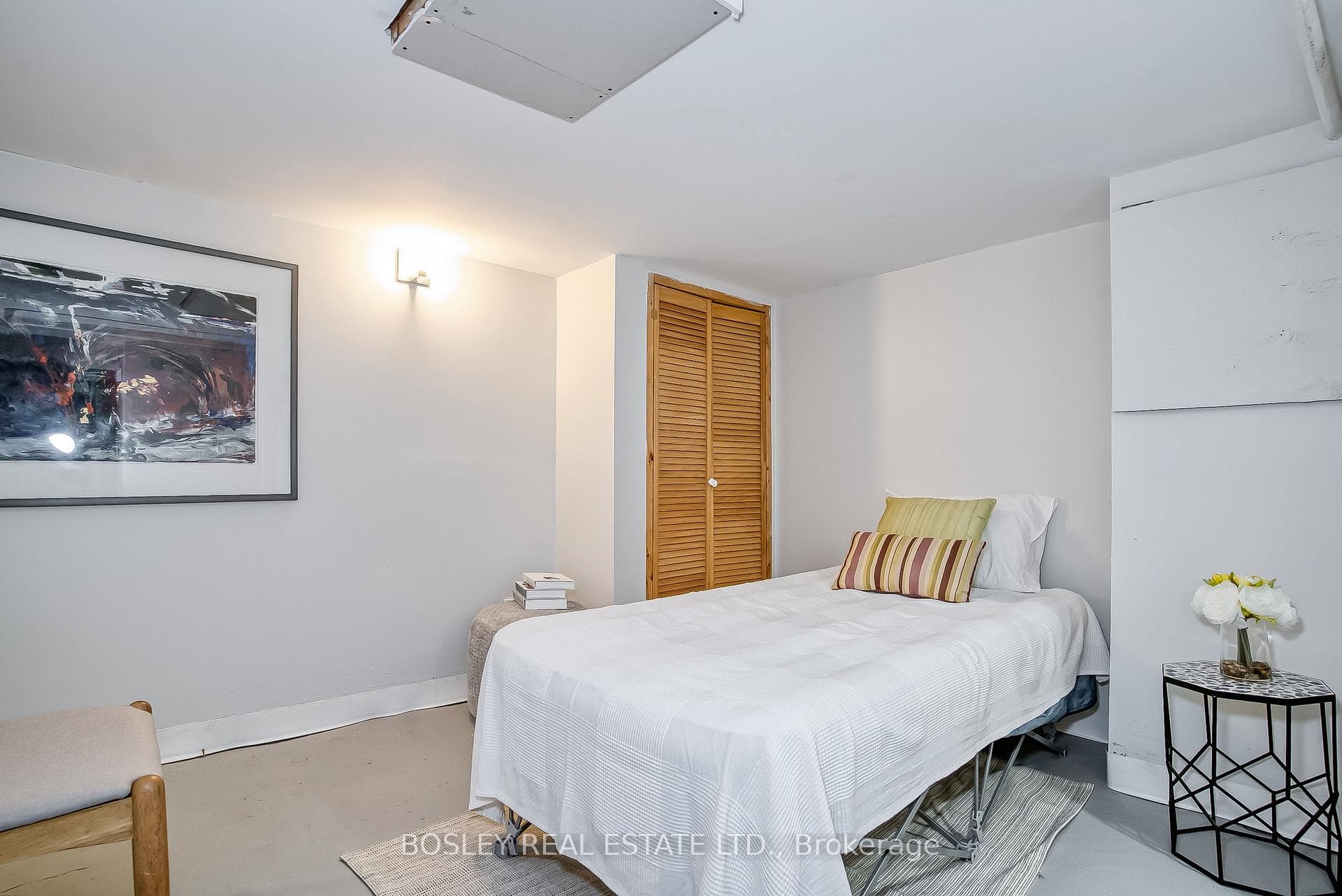 21 Cambrai Avenue photo 30