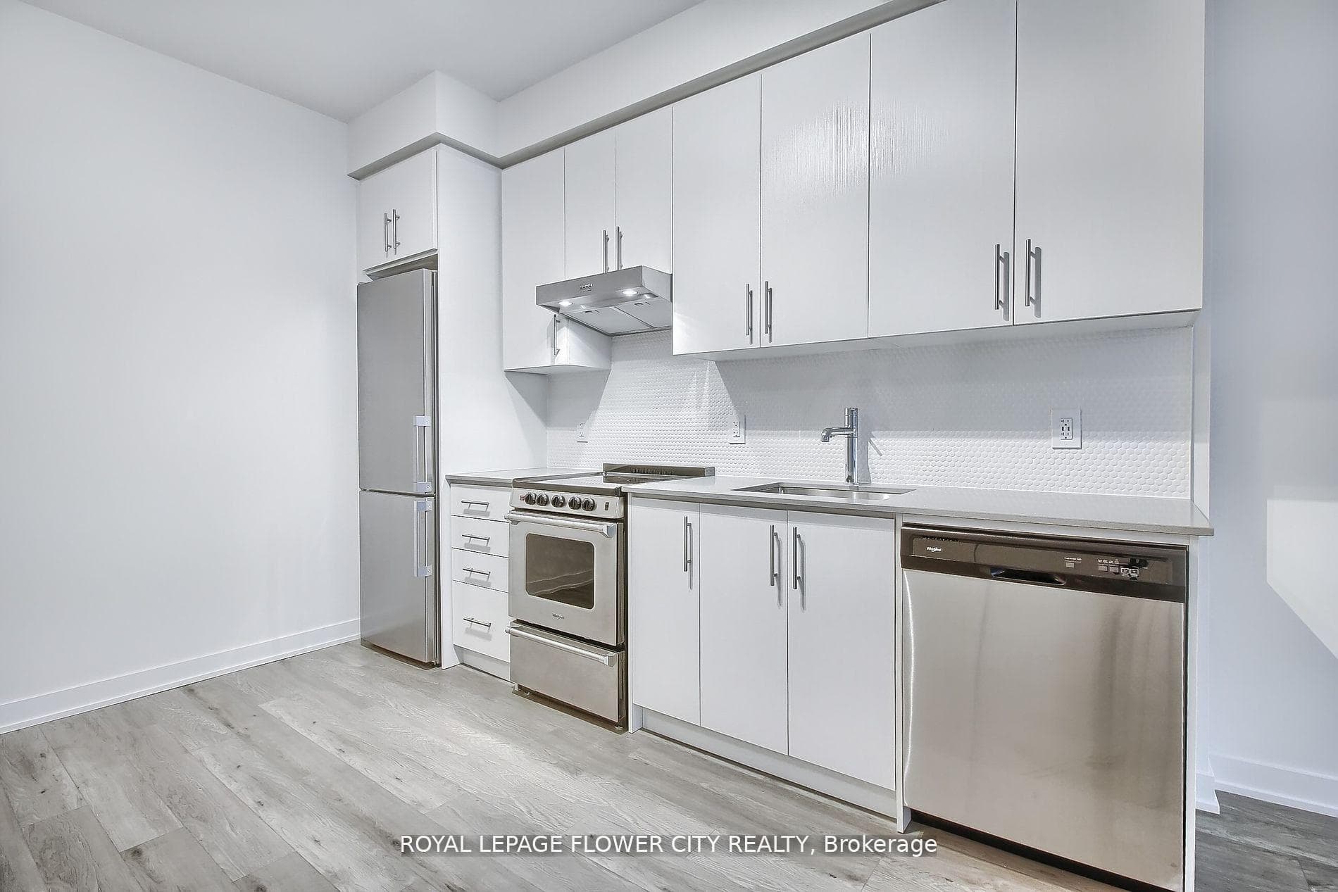 212 King William Street Unit 1011 photo 7