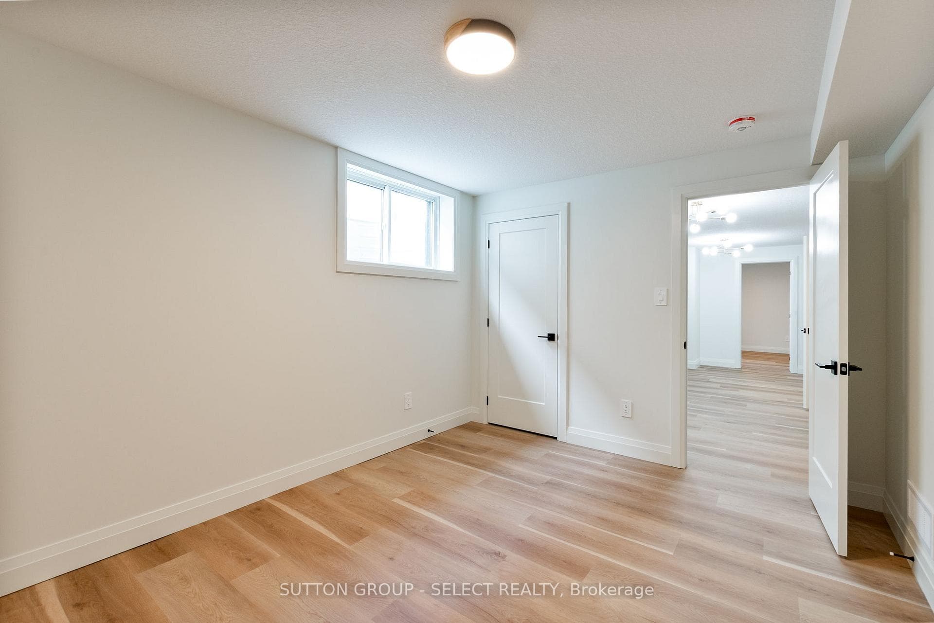 16 KELLY Drive photo 26