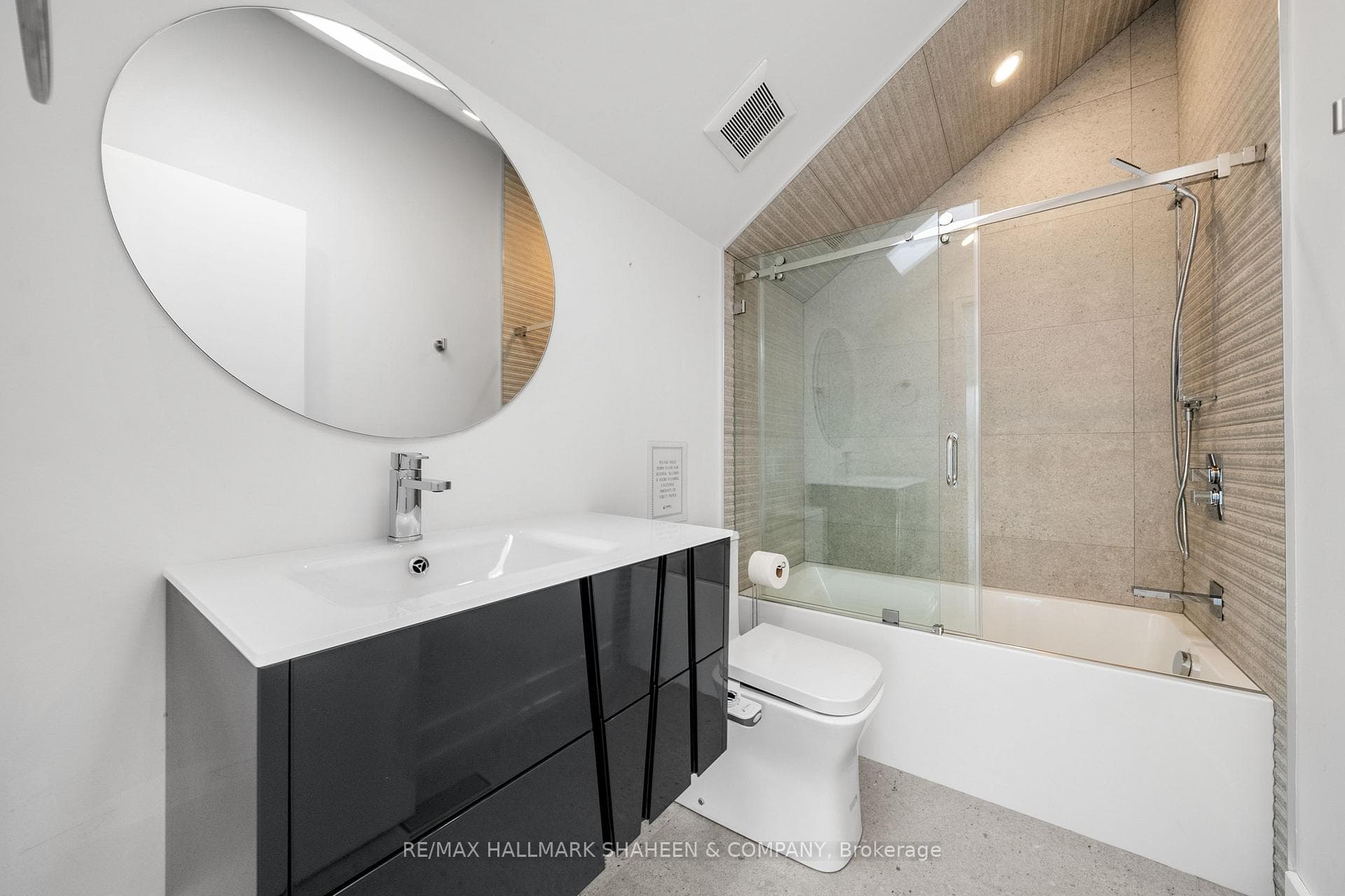78 Cameron Avenue photo 32
