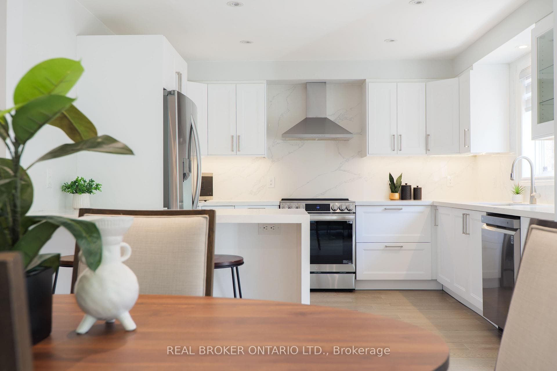 83 Benedict Place photo 5