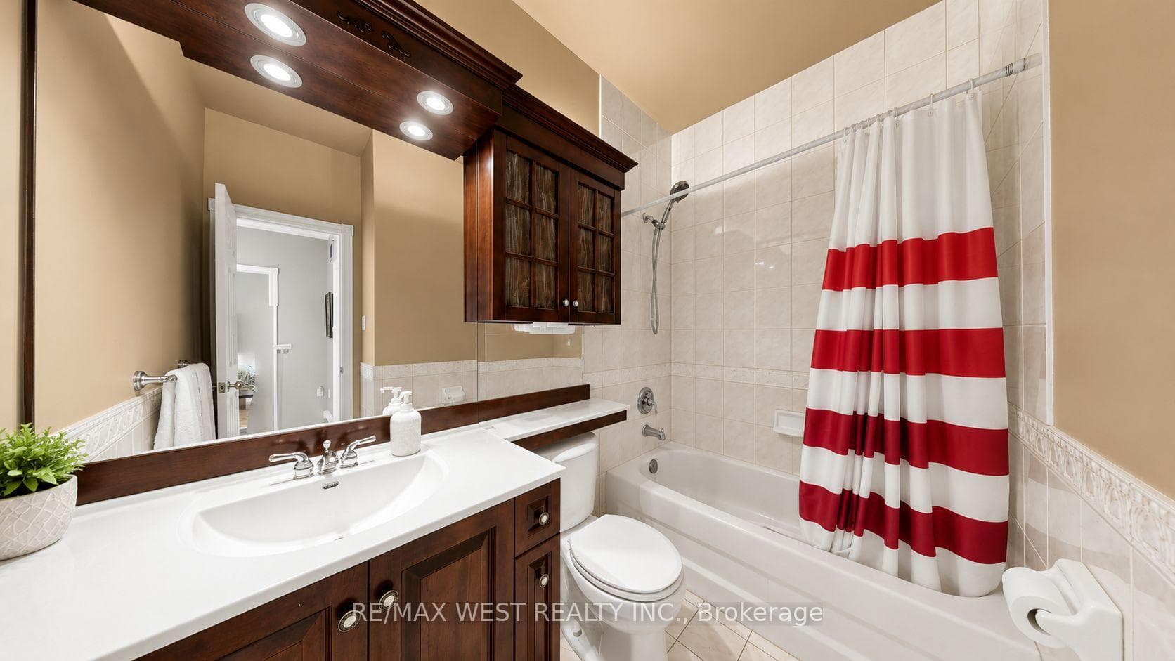 Main Washroom