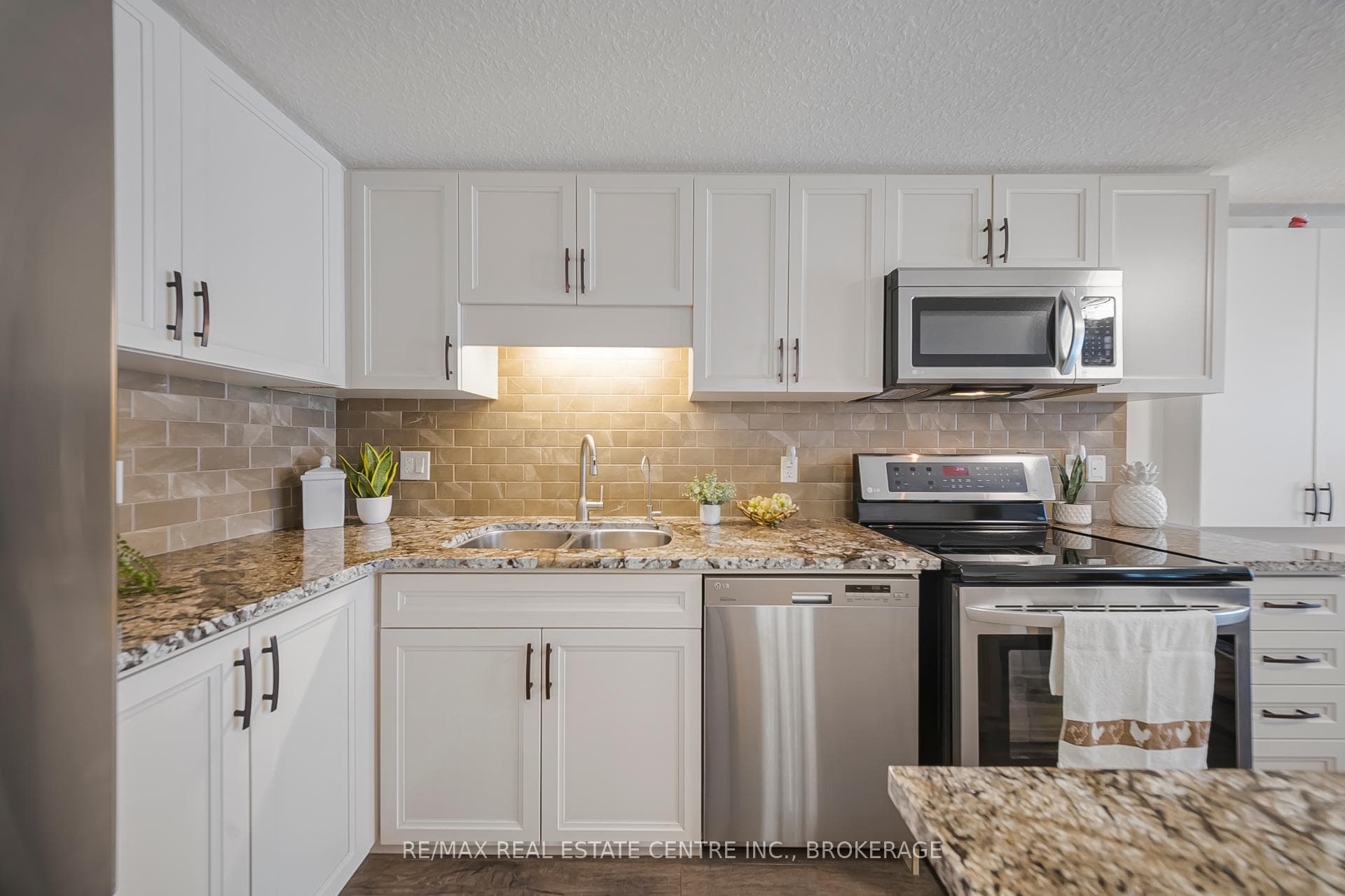 20 Sienna Street Unit A photo 14