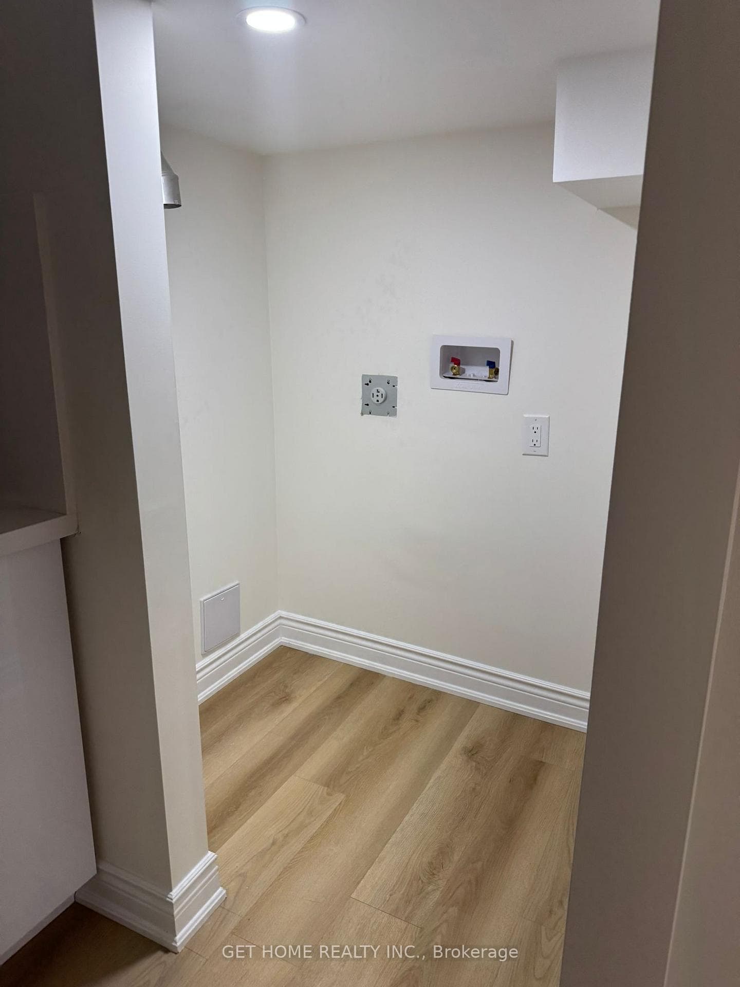 10 Galrino Road Unit #Bsmt photo 13