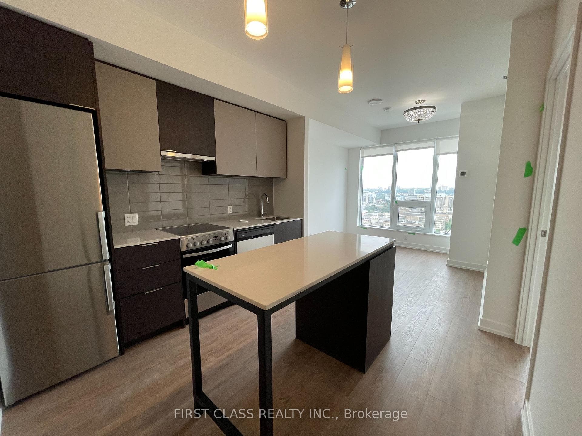 203 College Street Unit 2805 photo 3