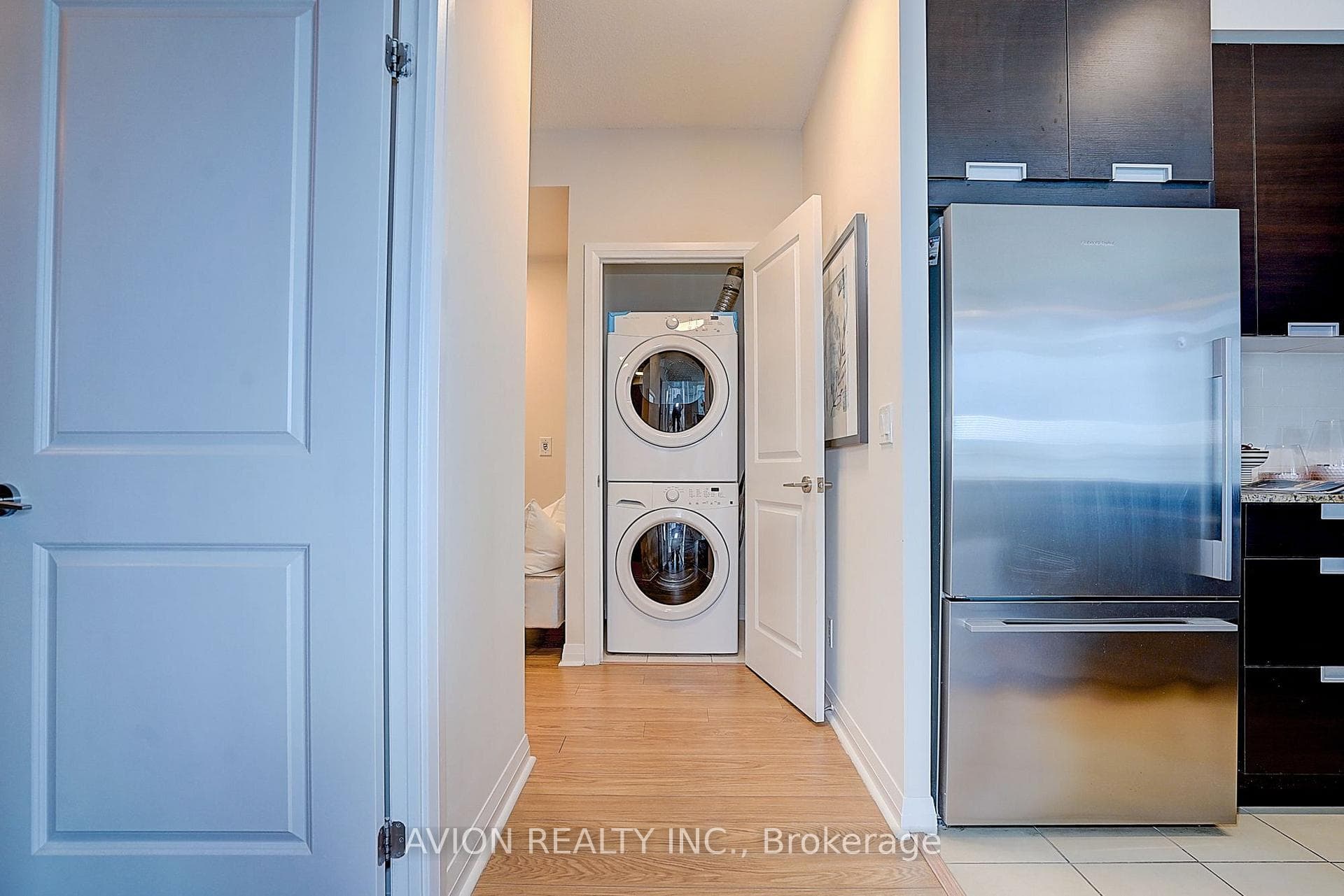 55 Eglinton Avenue Unit 1202 photo 28