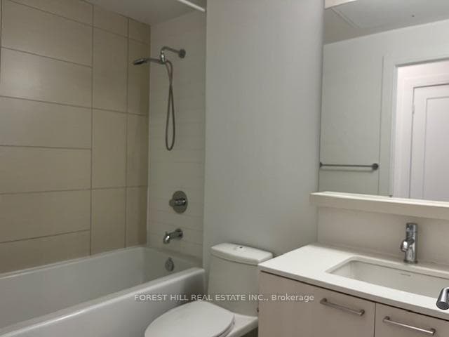 310 Tweedsmuir Avenue Unit 401 photo 15