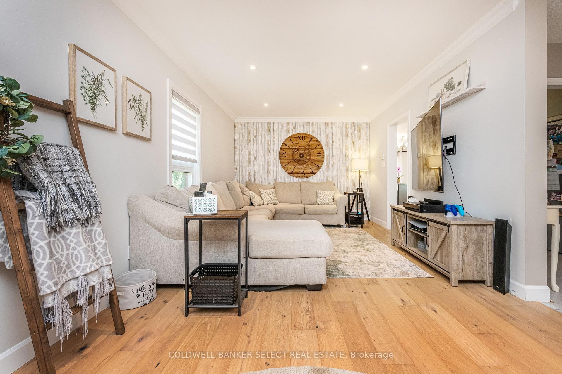 32 Coolspring Crescent photo 10