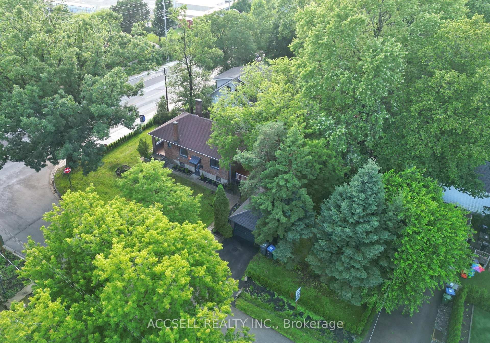1069 Dixie Road photo 6
