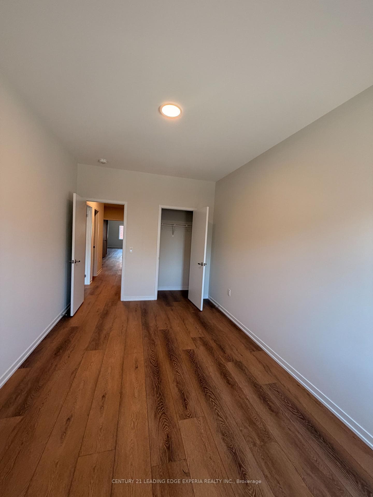 24 Helmkay Avenue photo 7