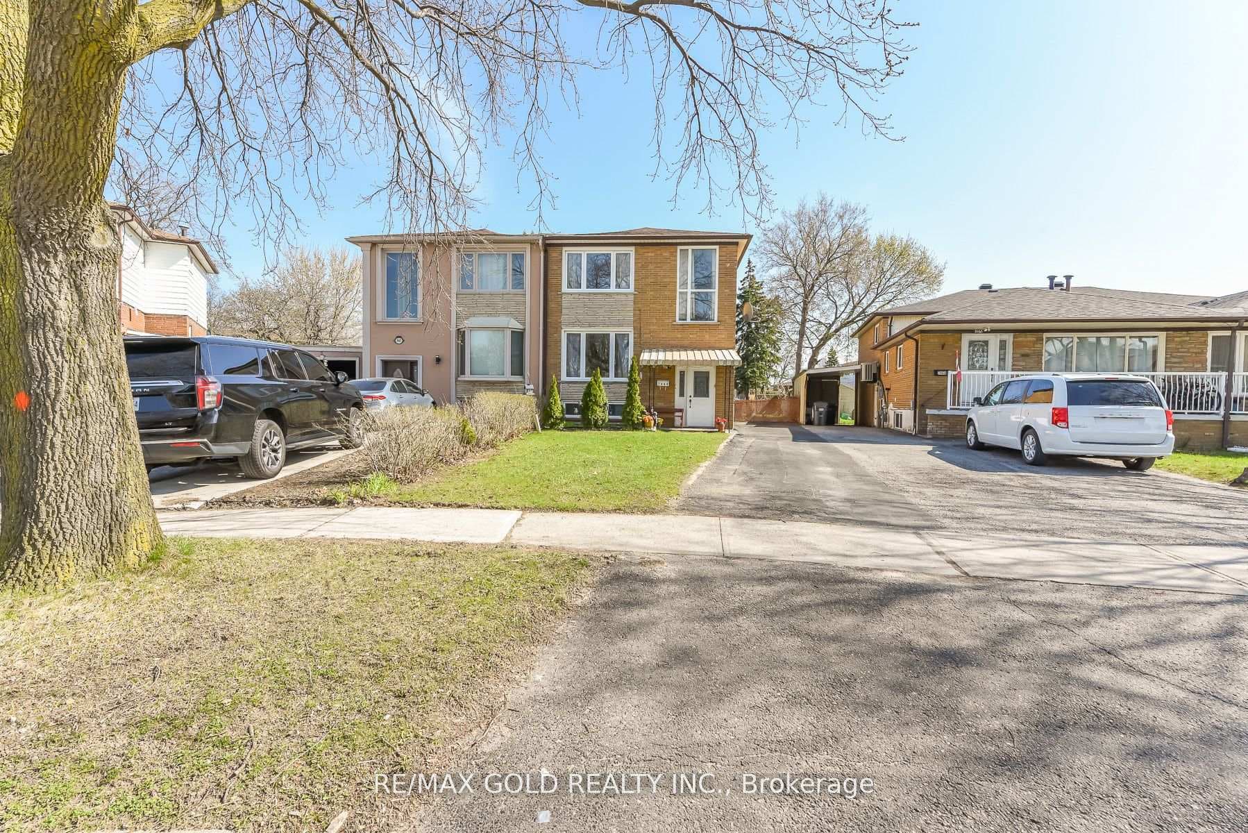 7464 Homeside Gardens photo 2