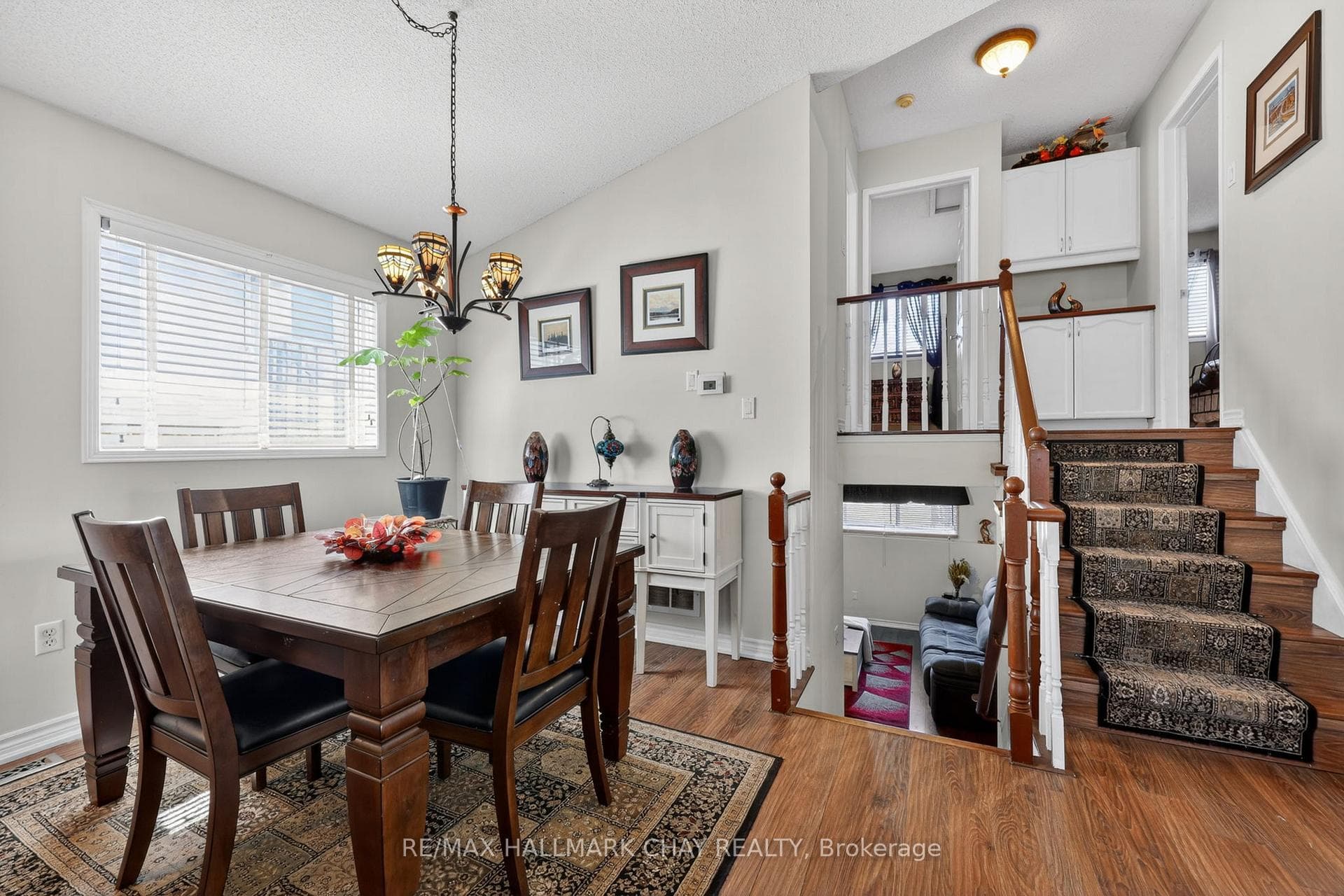 62 Leggott Avenue photo 7