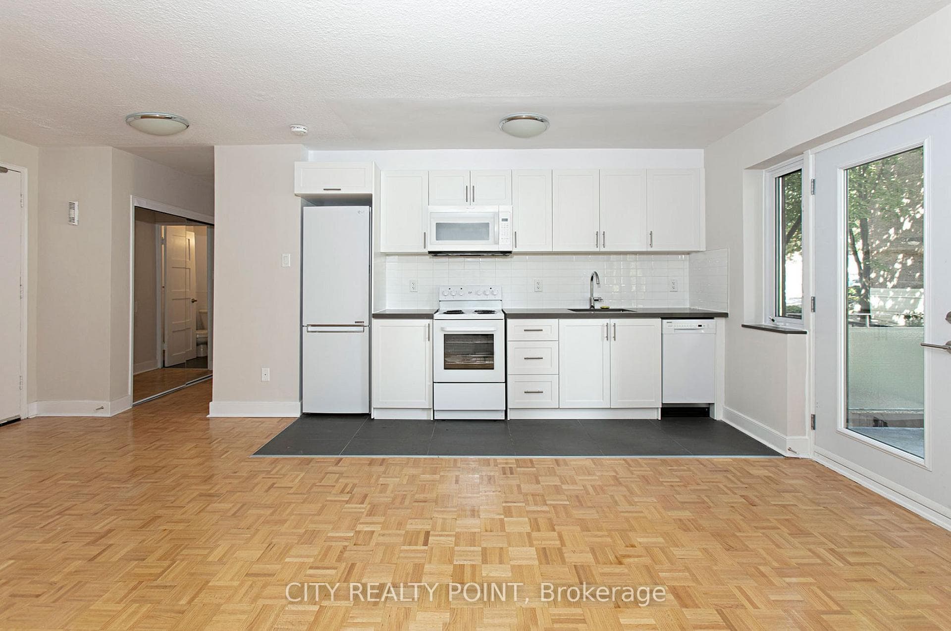95 Lawton Boulevard Unit 506 photo 2