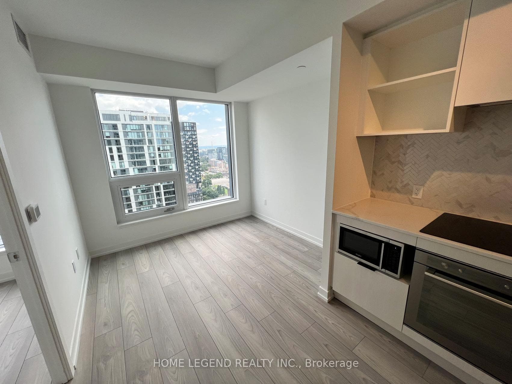 82 Dalhousie Street Unit 3202 photo 4