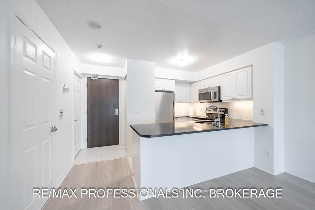 19 Grand Trunk Crescent Unit 3505 photo 8