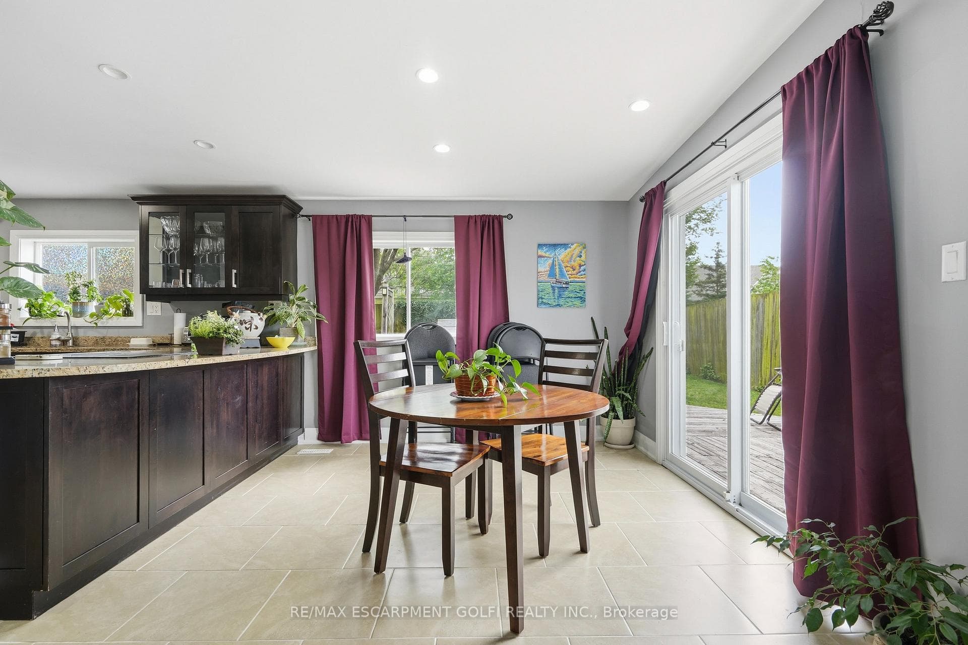 7186 Garner Road photo 6