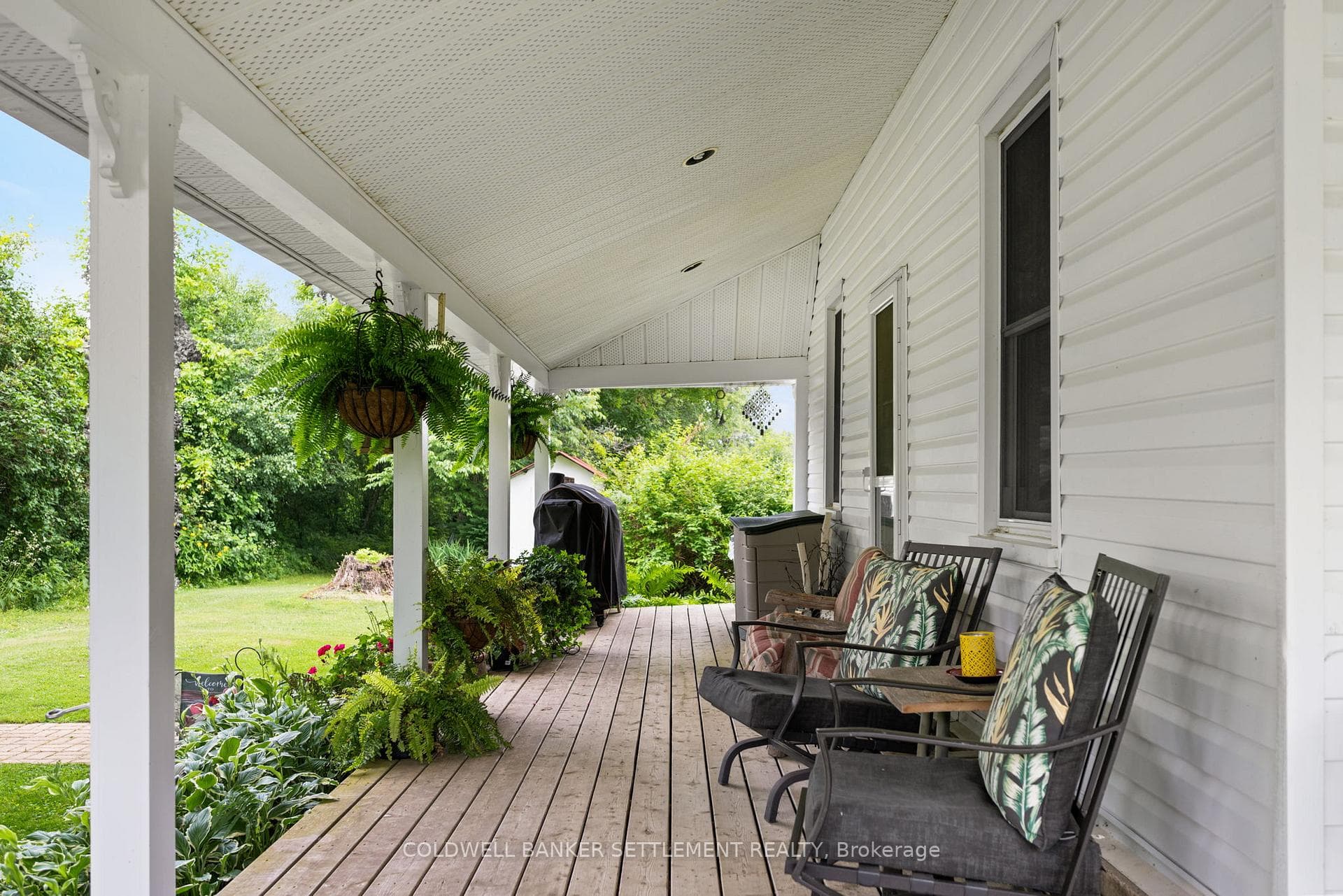 394 Elliott Road photo 11