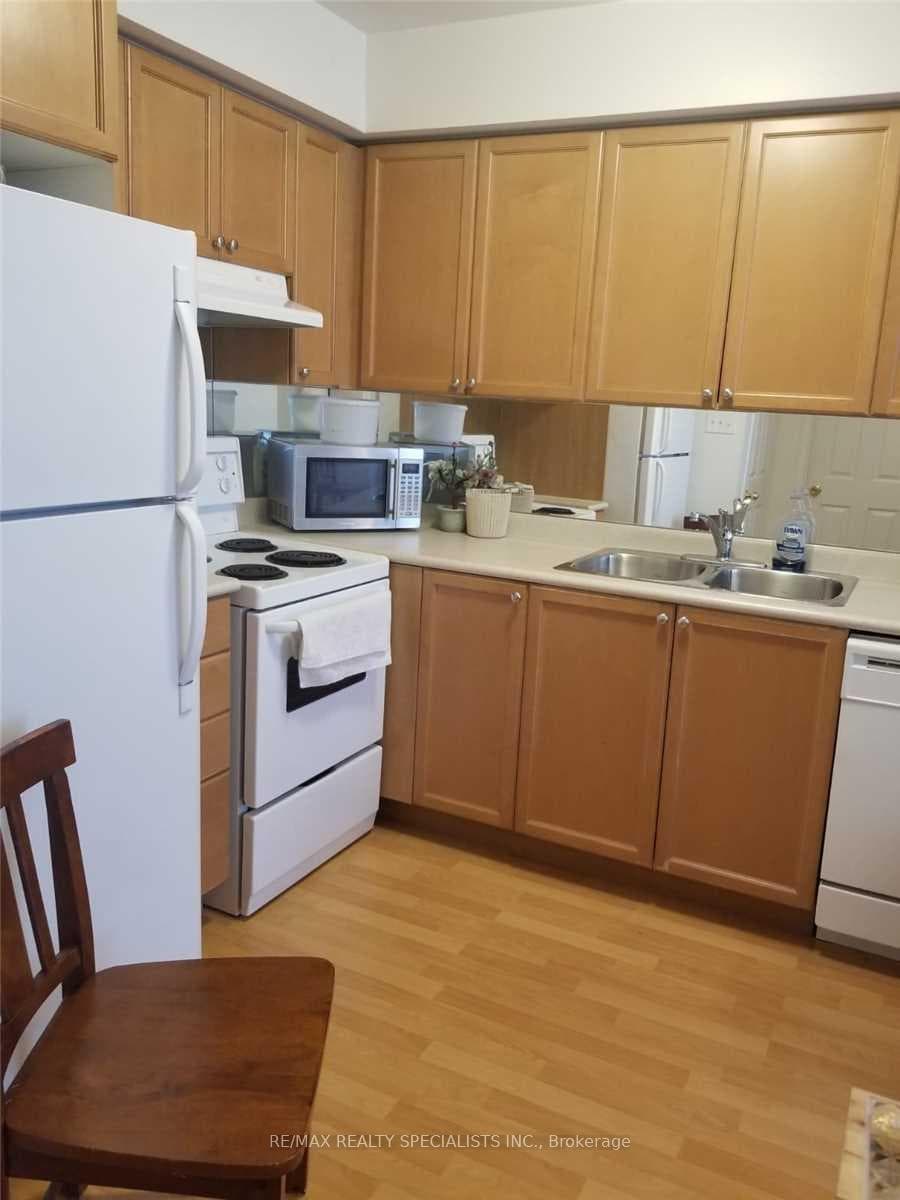 4975 Southampton Drive Unit 292 photo 6