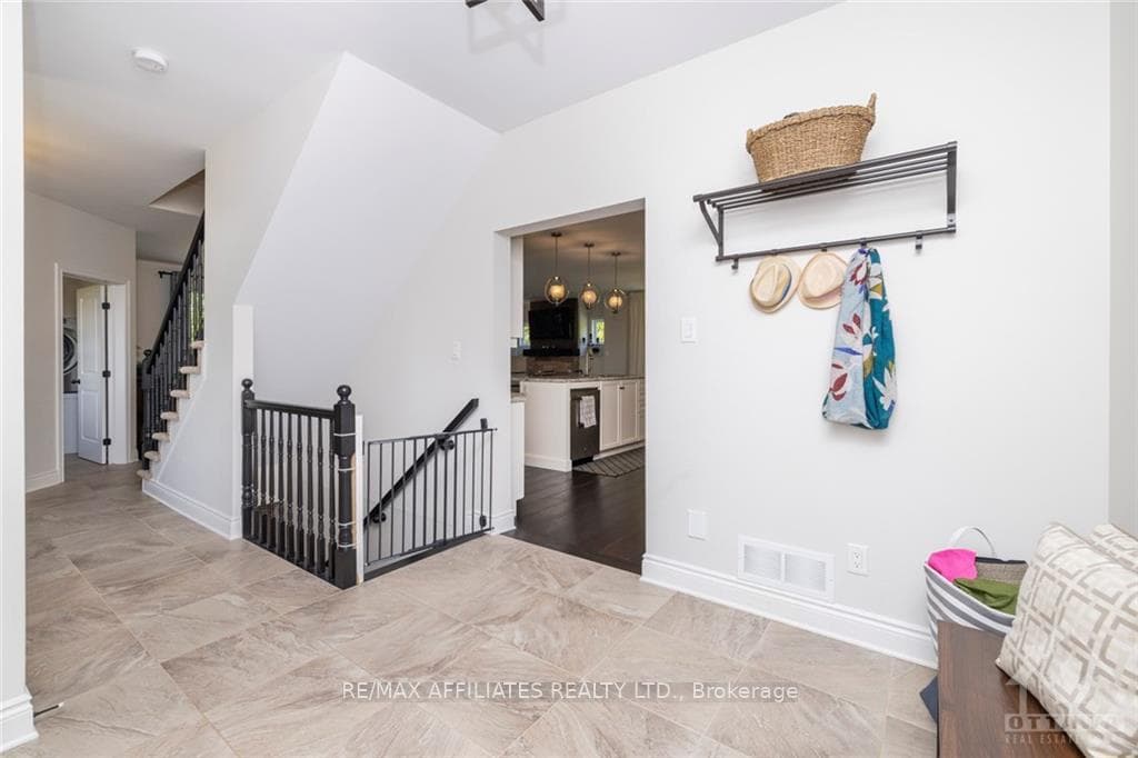 144 WILLIAM HAY Drive photo 16