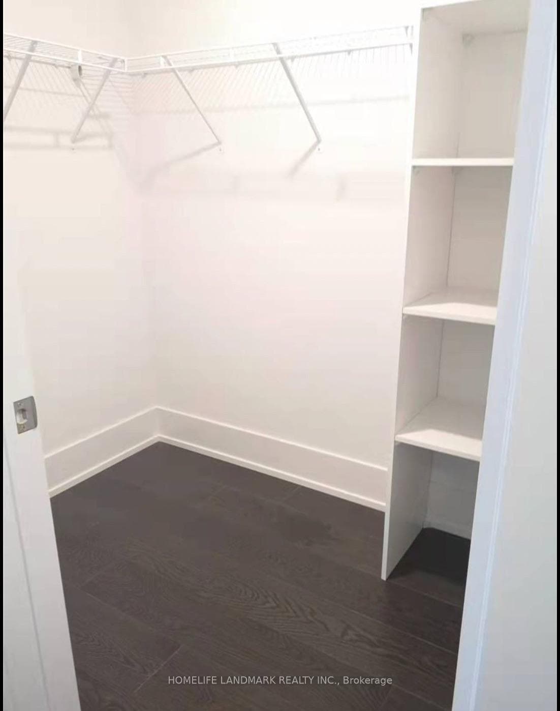 270 Davenport Road Unit 6 photo 3