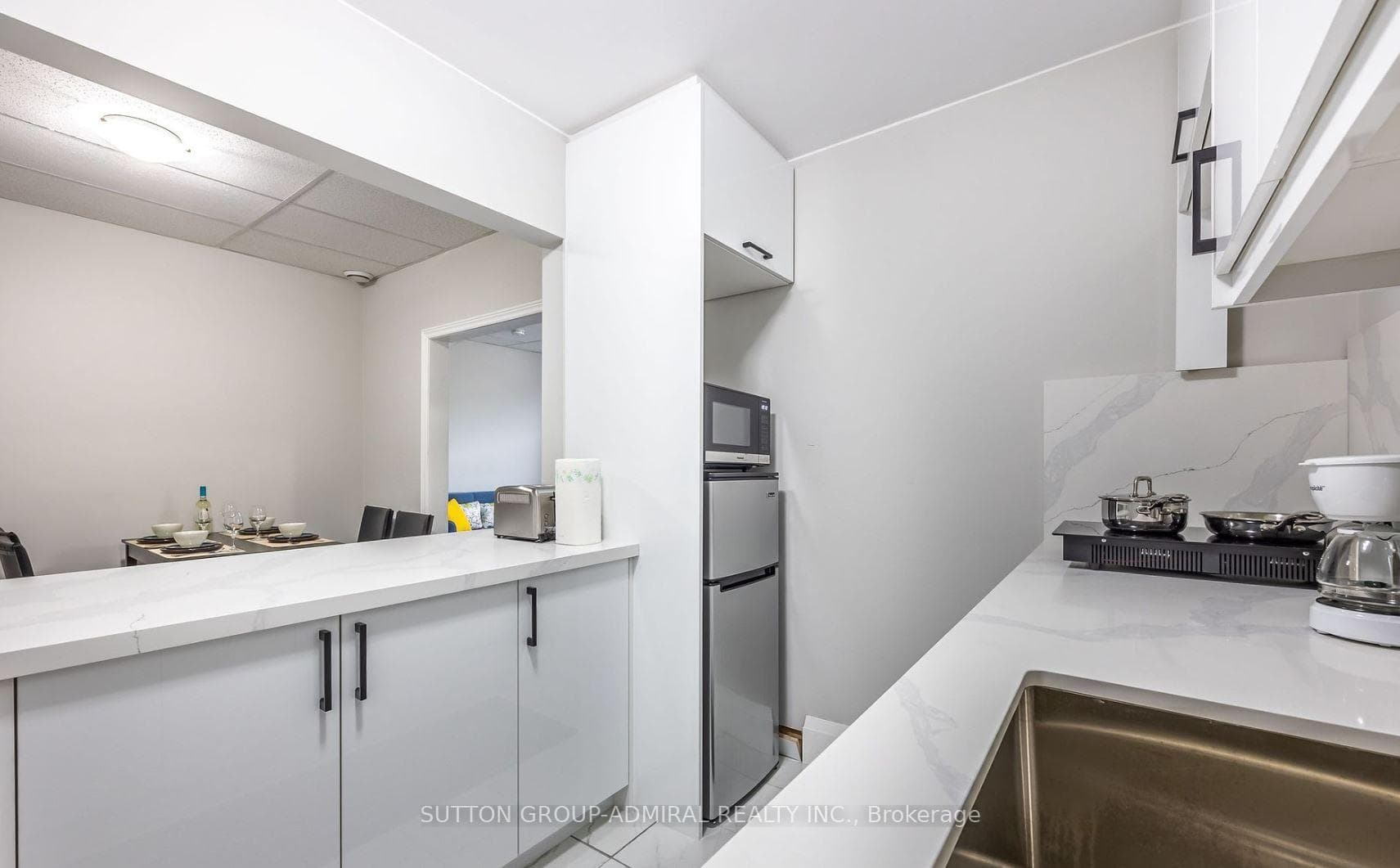 4507 Queen Street photo 4