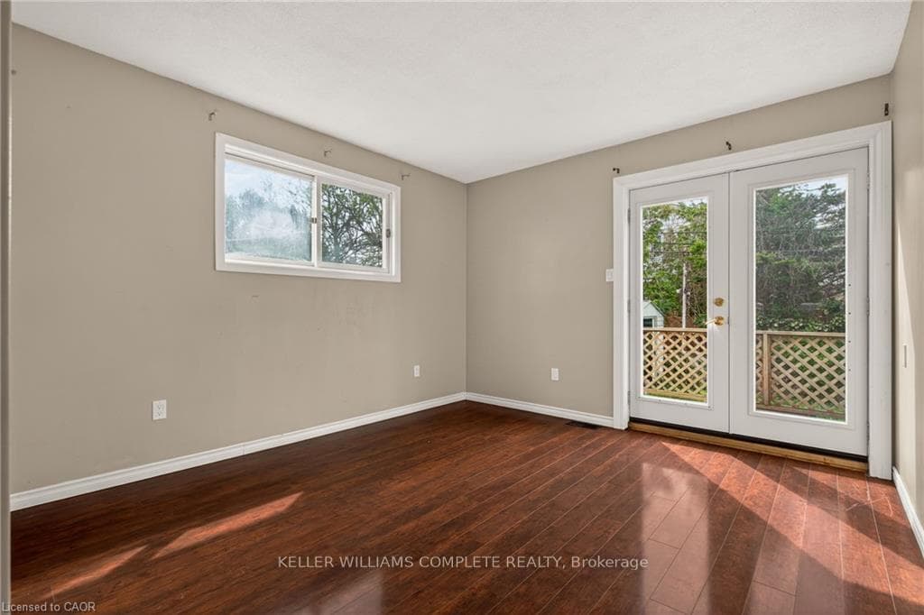 148 Huxley Avenue photo 24