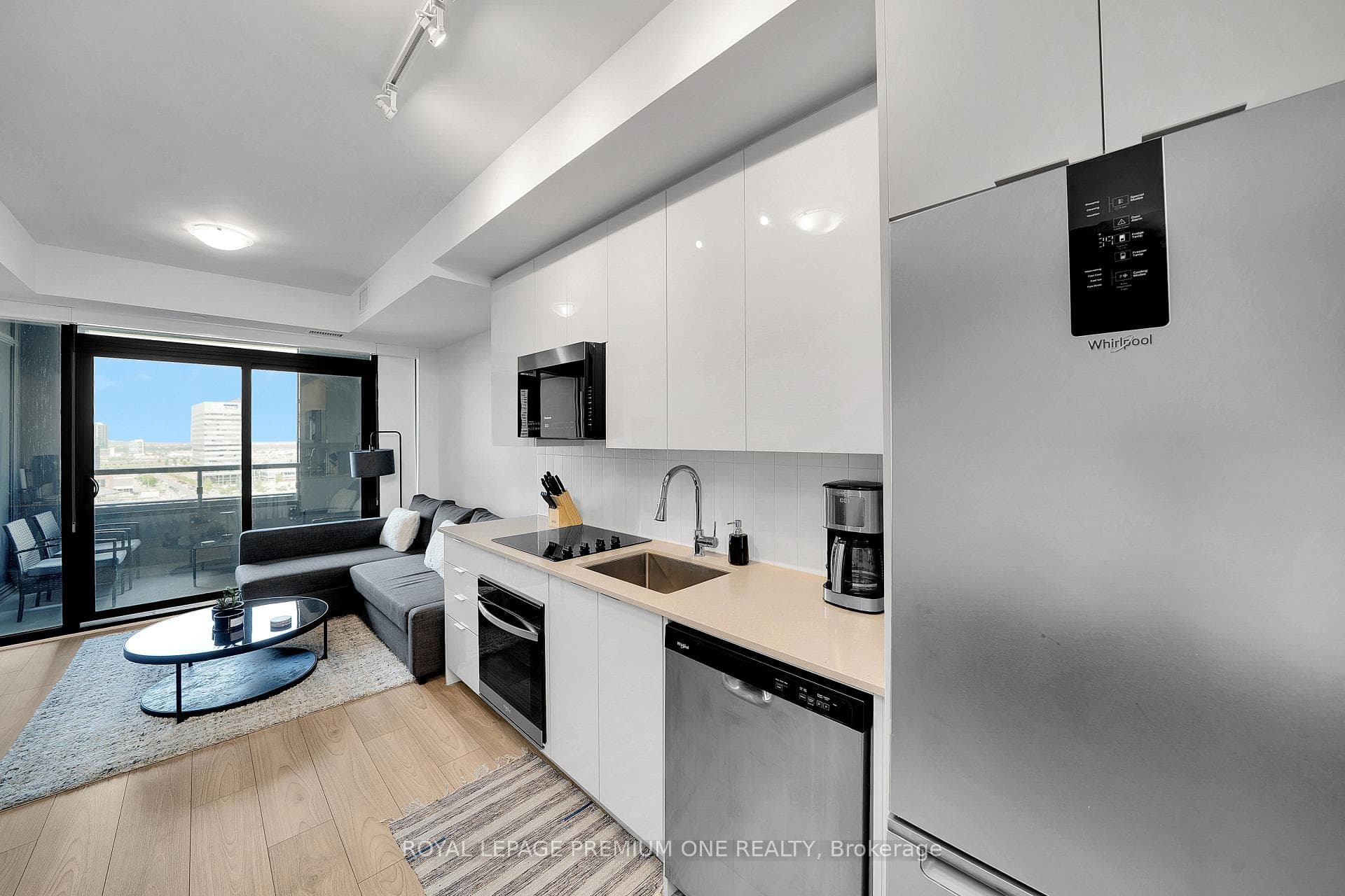 2920 Highway 7 Road Unit 1113 photo 1