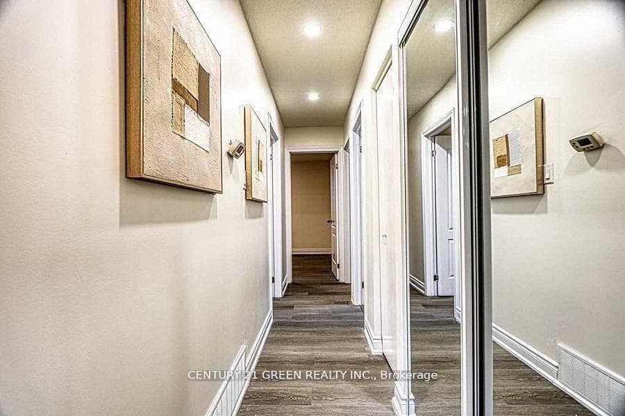 164 Gardiner Drive photo 10