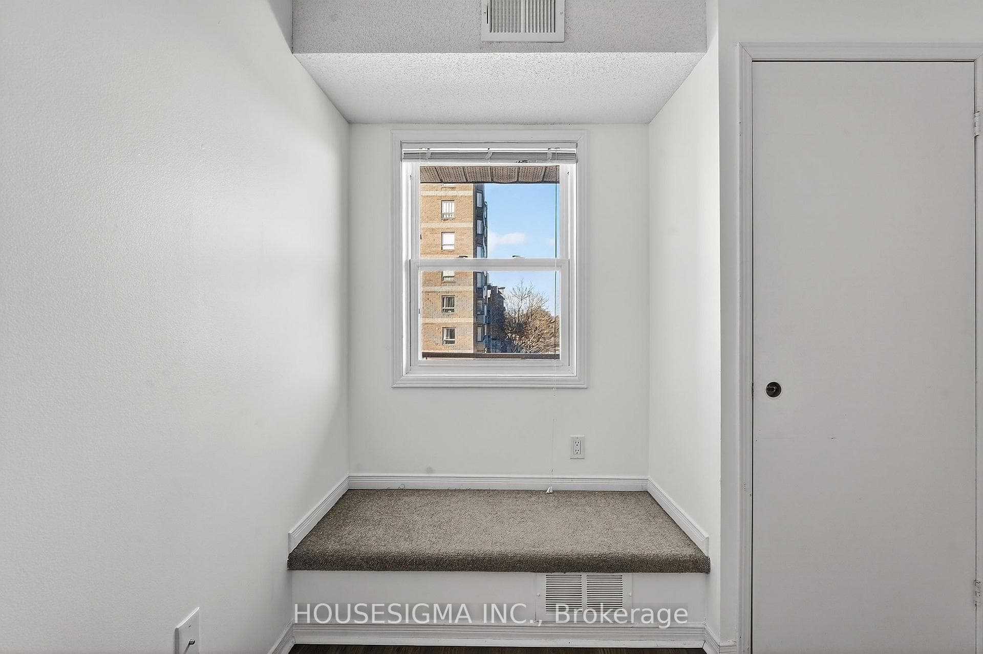 78 Roehampton Avenue Unit 416 photo 18