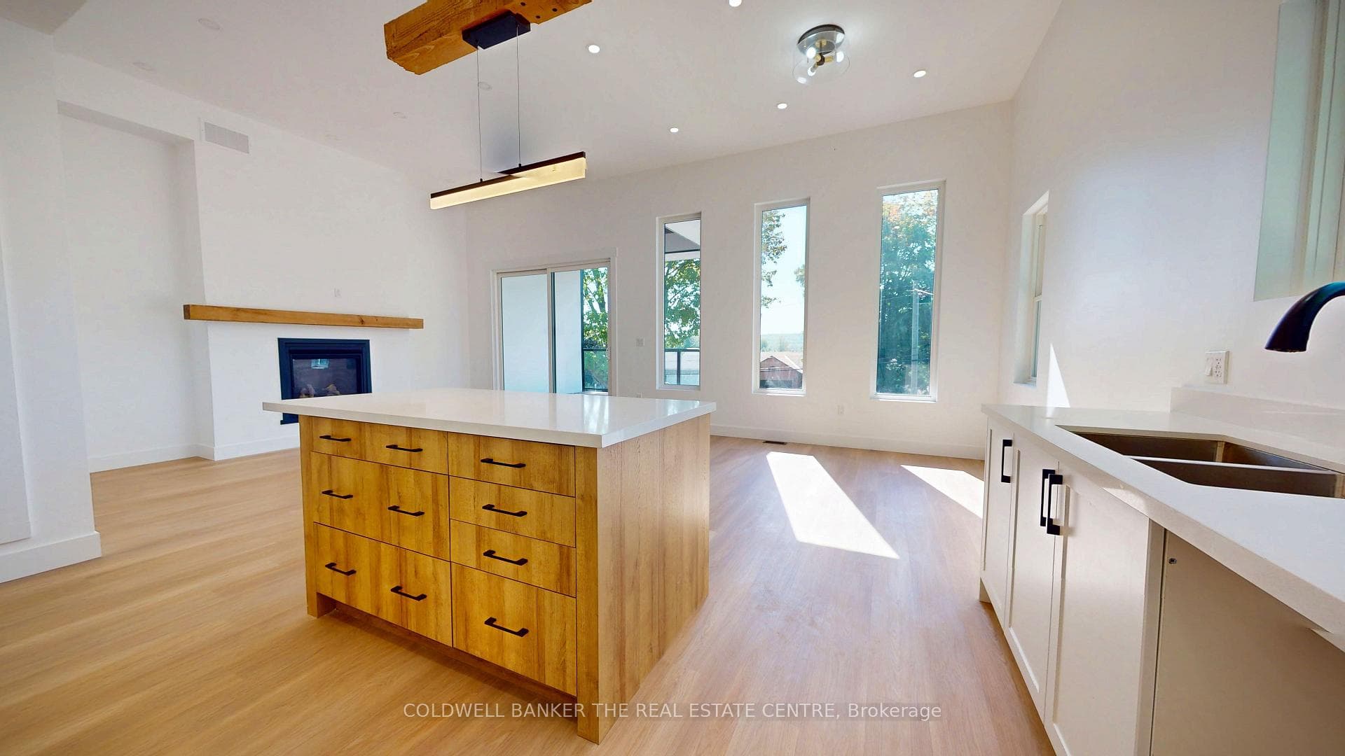 60 Gray Street photo 8