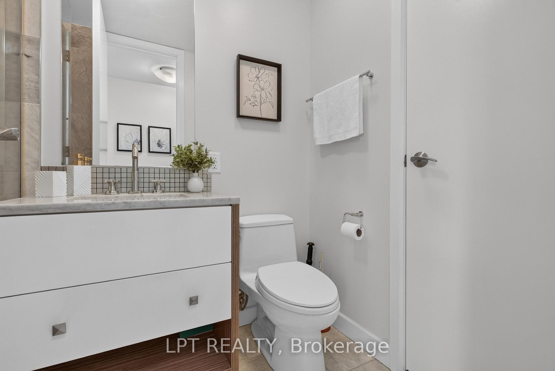 201 Parkdale Avenue Unit 1004 photo 22