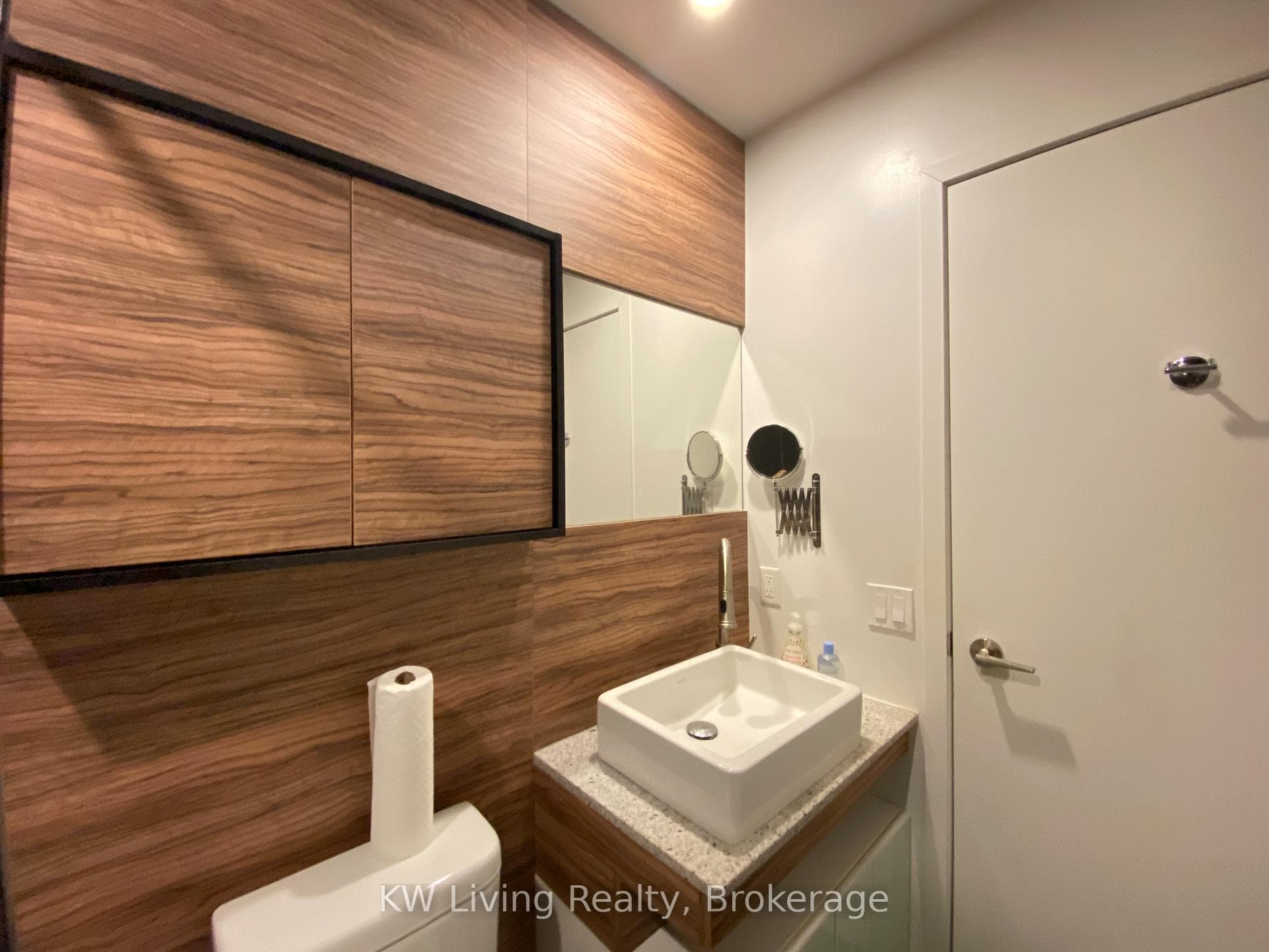 75 St Nicholas Street Unit 306 photo 27