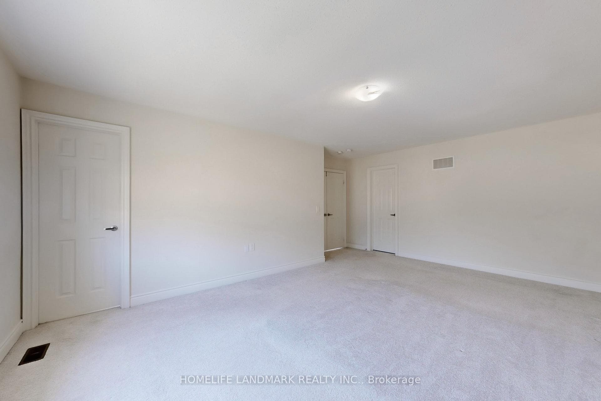 1533 Devine Point photo 39
