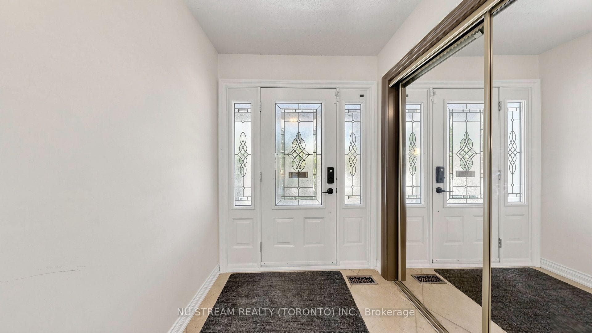 20 Blackforest Drive photo 6