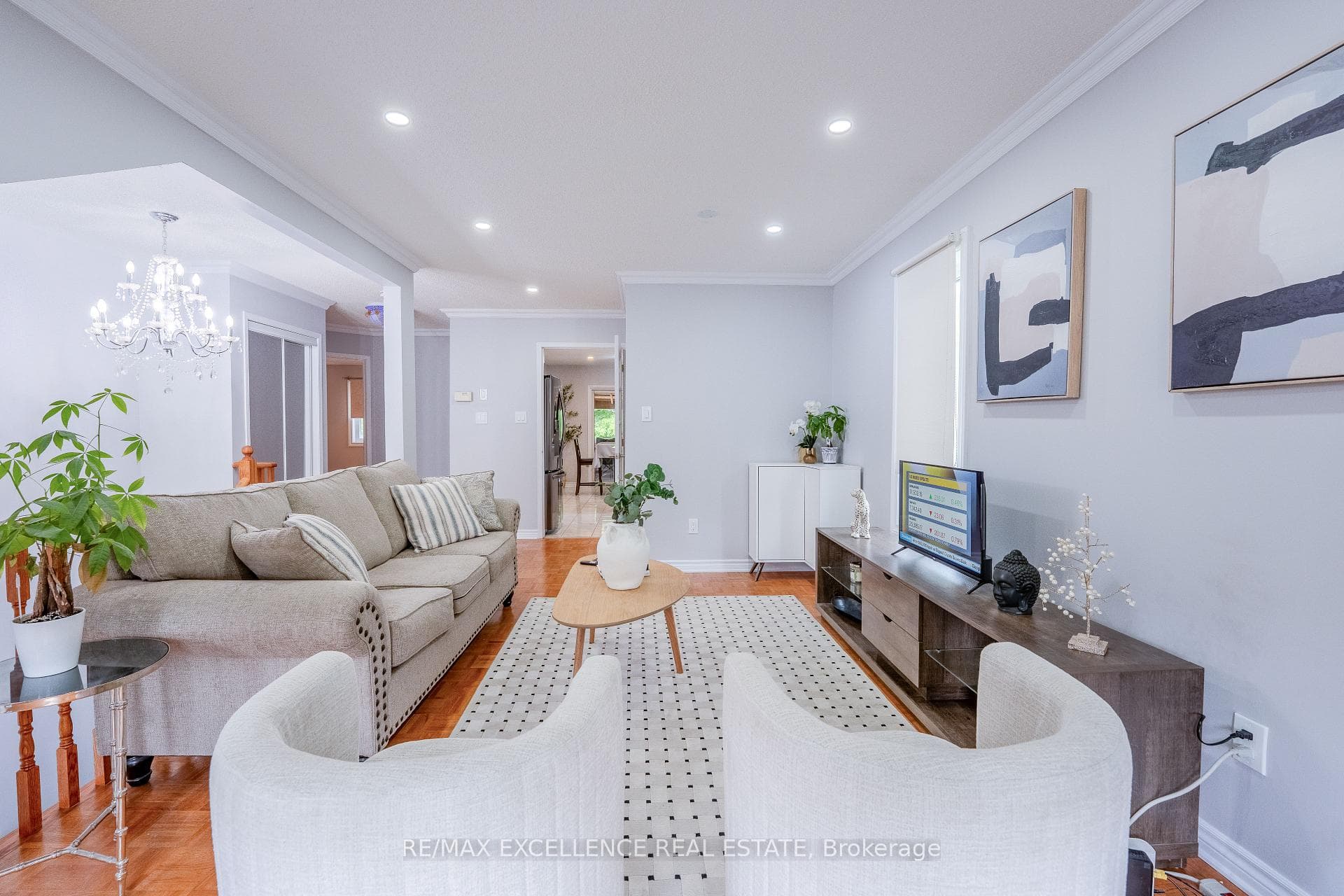 48 Ridgemore Crescent photo 9