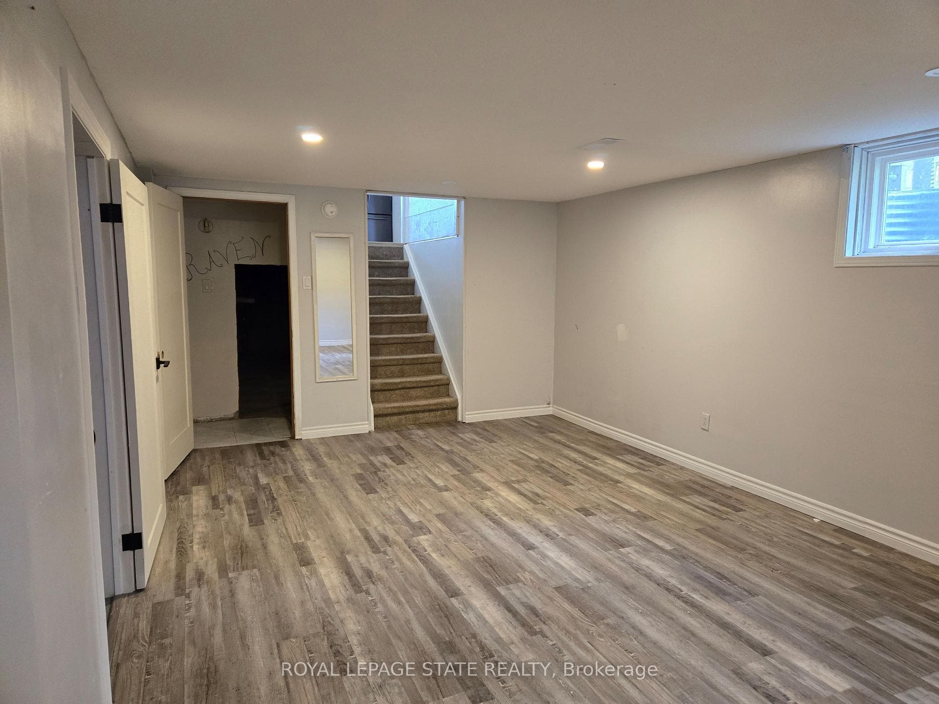 17 Carmen Avenue photo 23