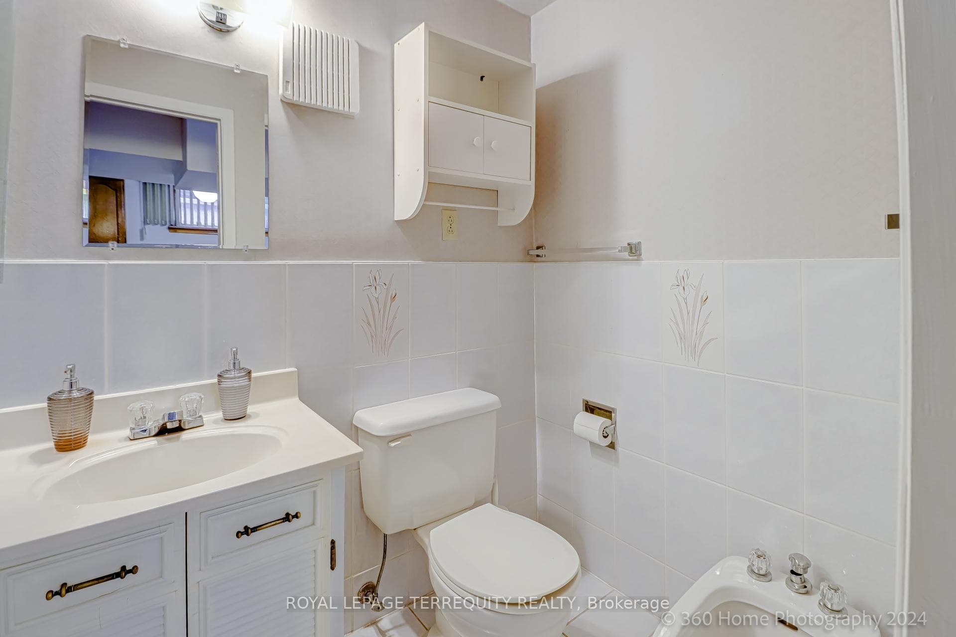 146 Earlscourt Avenue photo 23