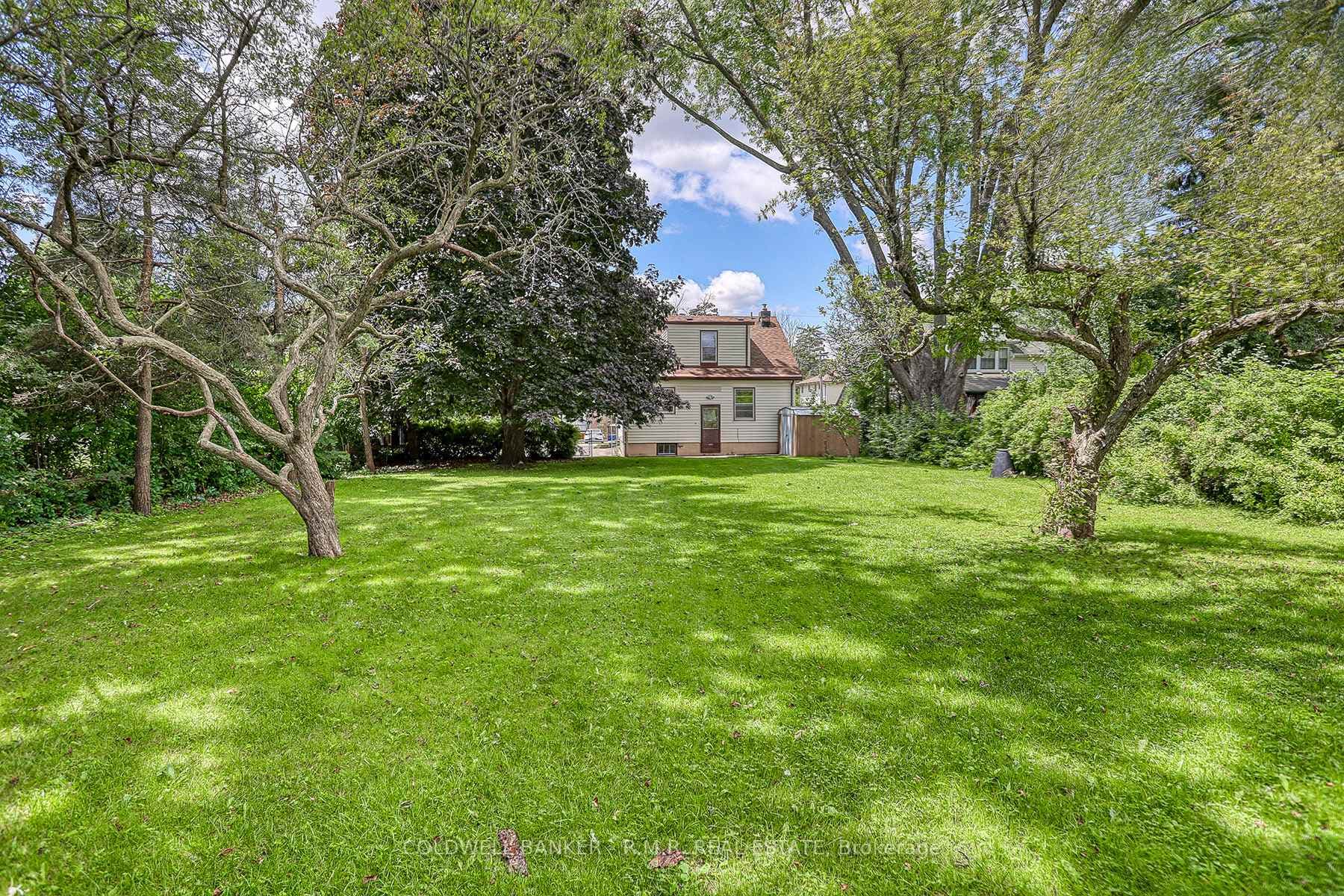 119 Wellington Street photo 22
