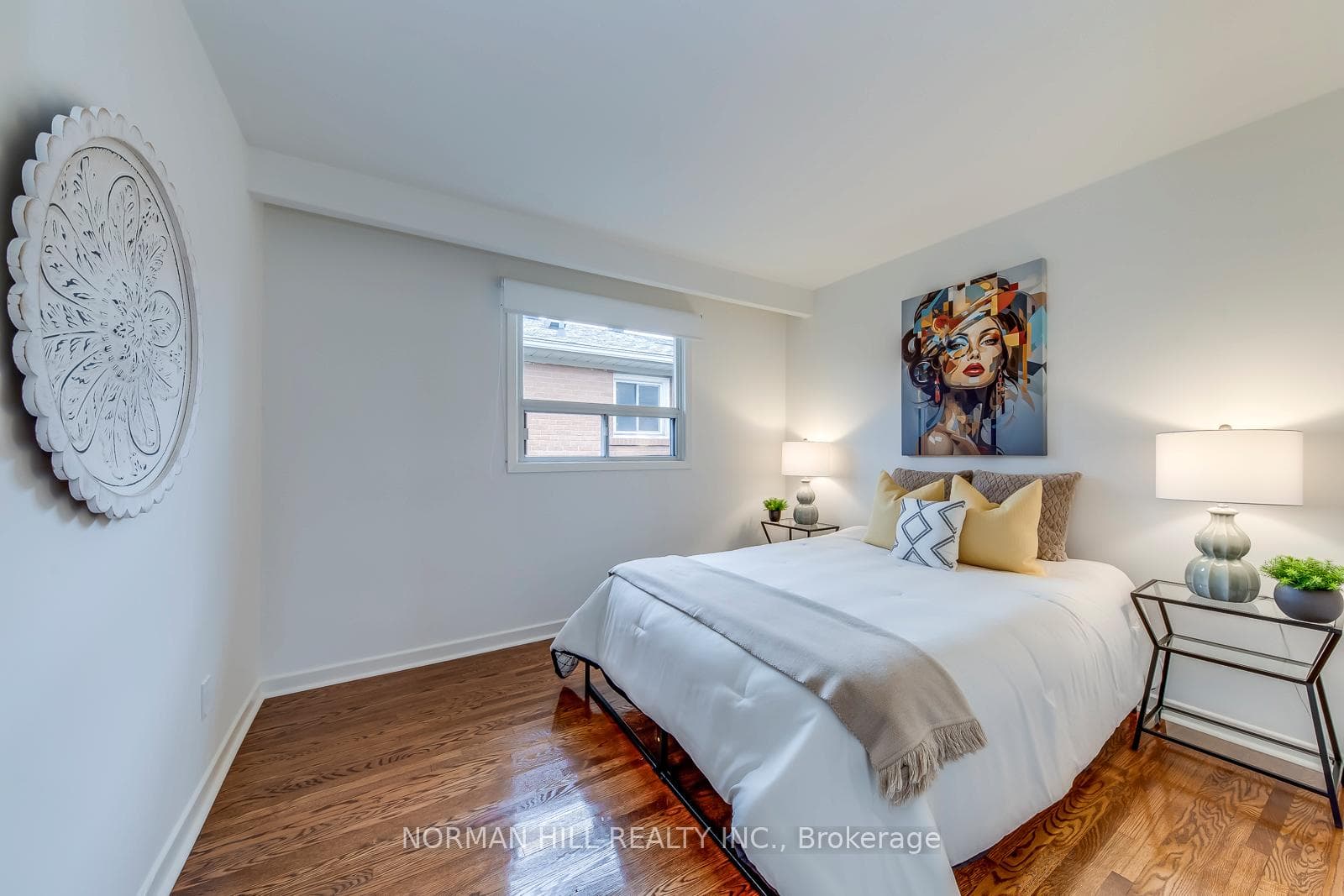 1213 Shamir Crescent photo 23