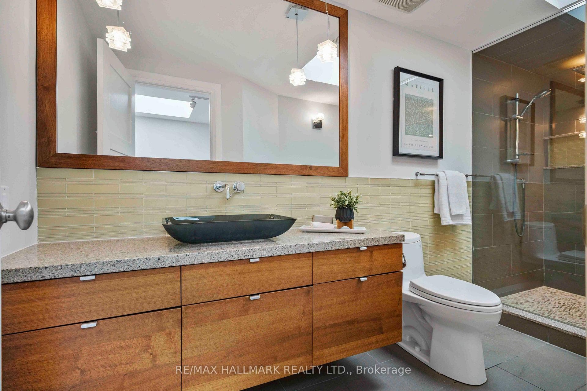 455 Broadview Avenue photo 35