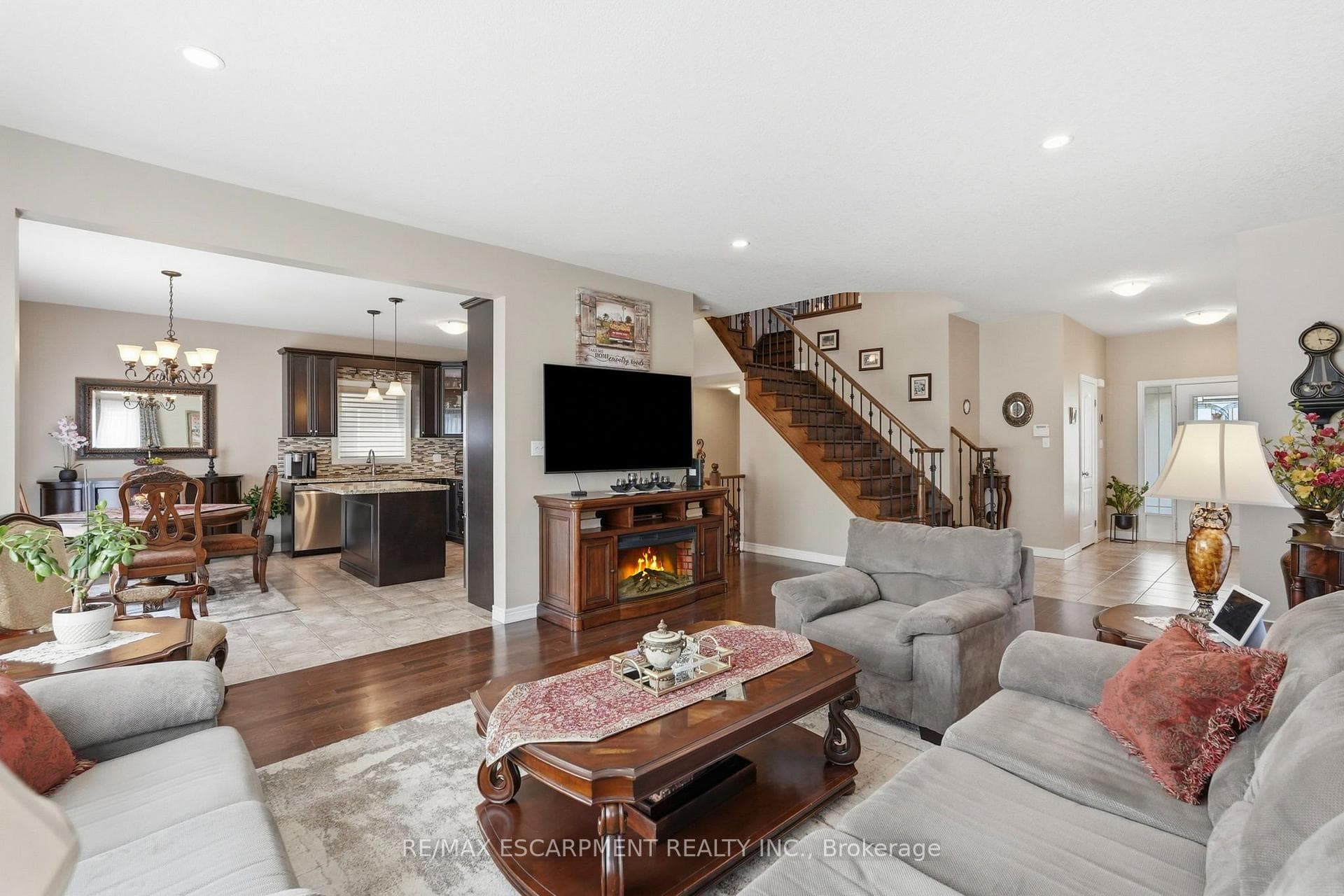 1332 Baseline Road photo 5