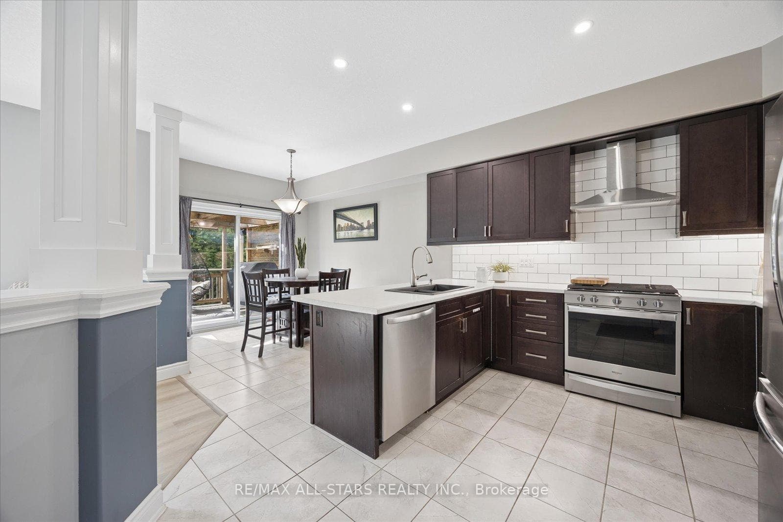 18 Carleton Trail photo 10