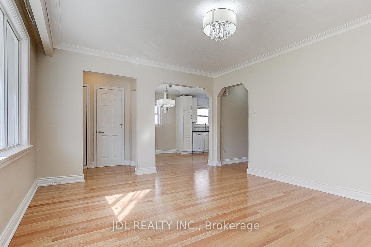 310 Horsham Avenue photo 22