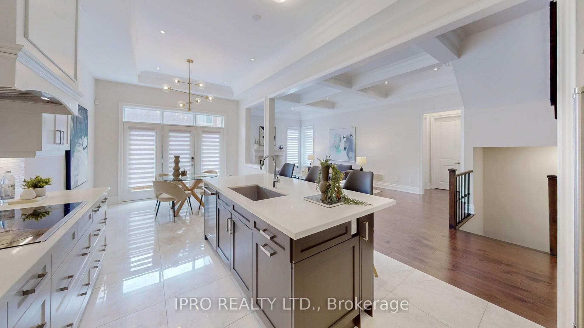 3029 Parsonage Crescent photo 14