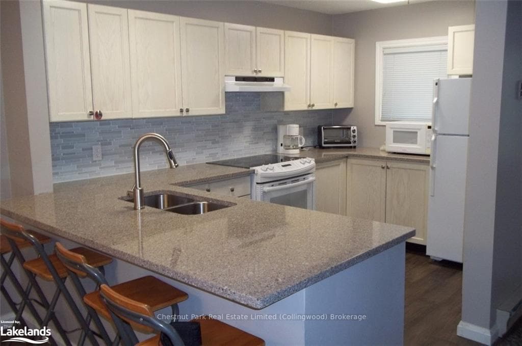 387 MARINERS Way photo 2