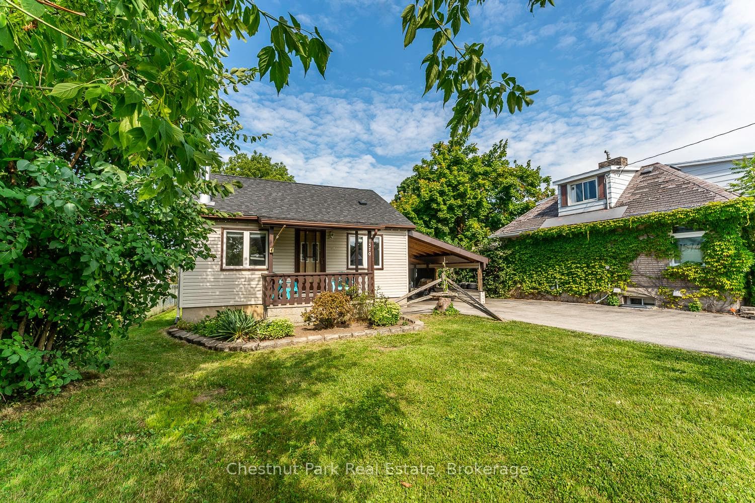1570 9th Avenue photo 3