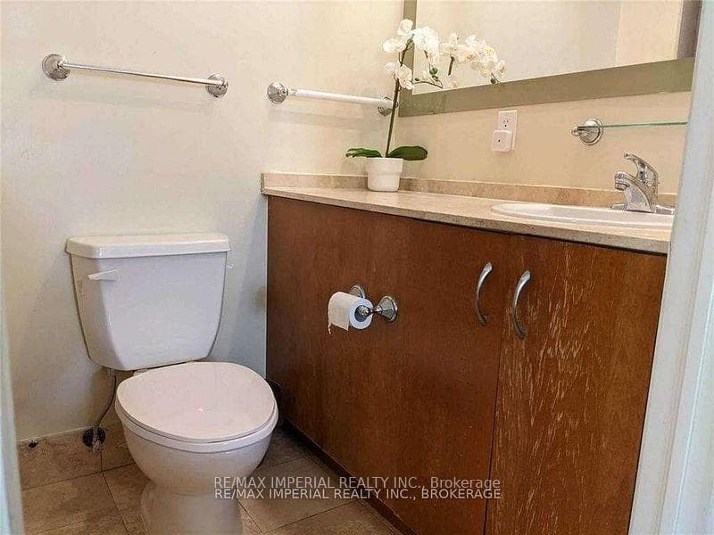 1 King Street Unit 1023 photo 5