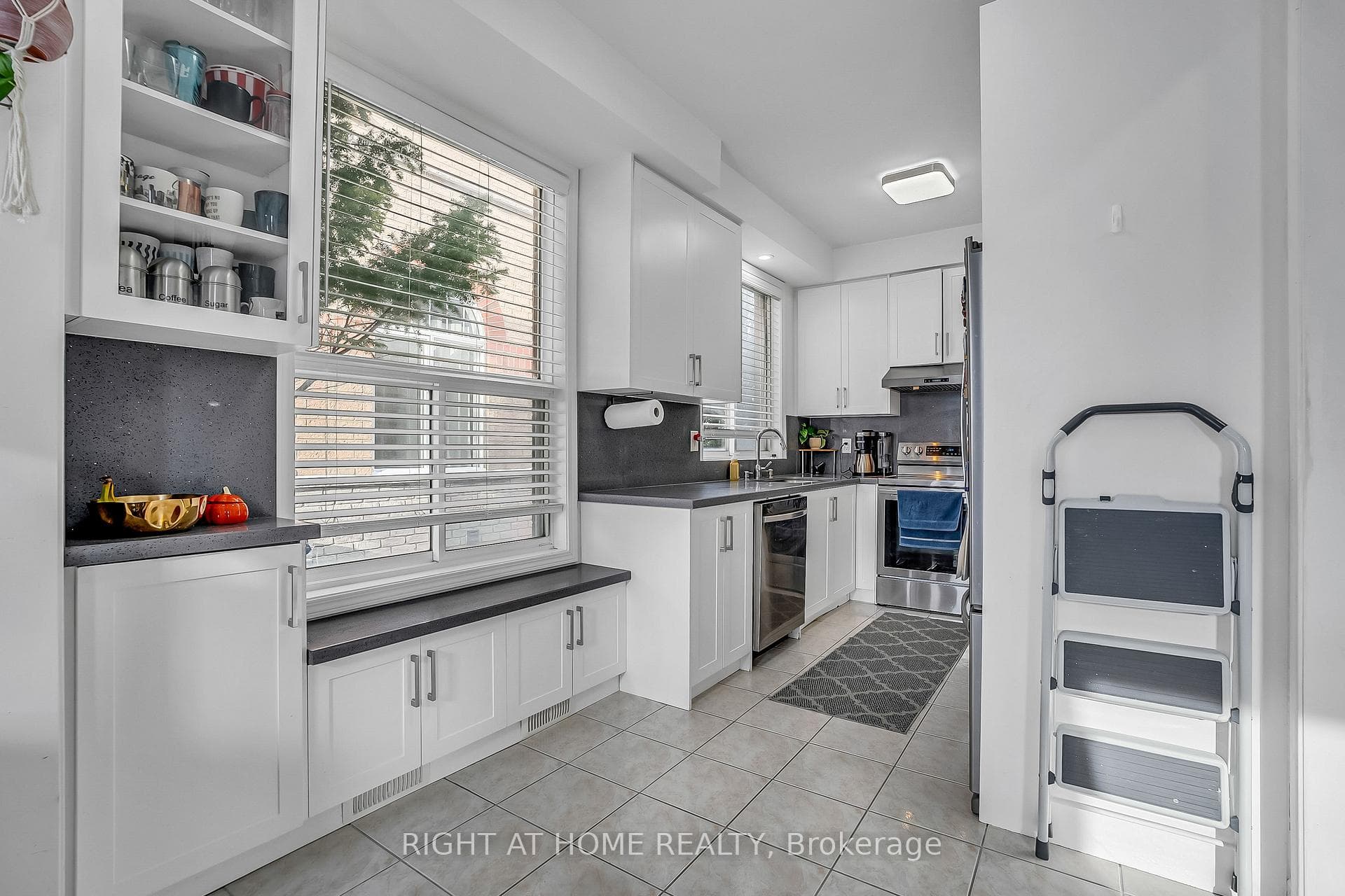 89 Cornell Park Avenue photo 15