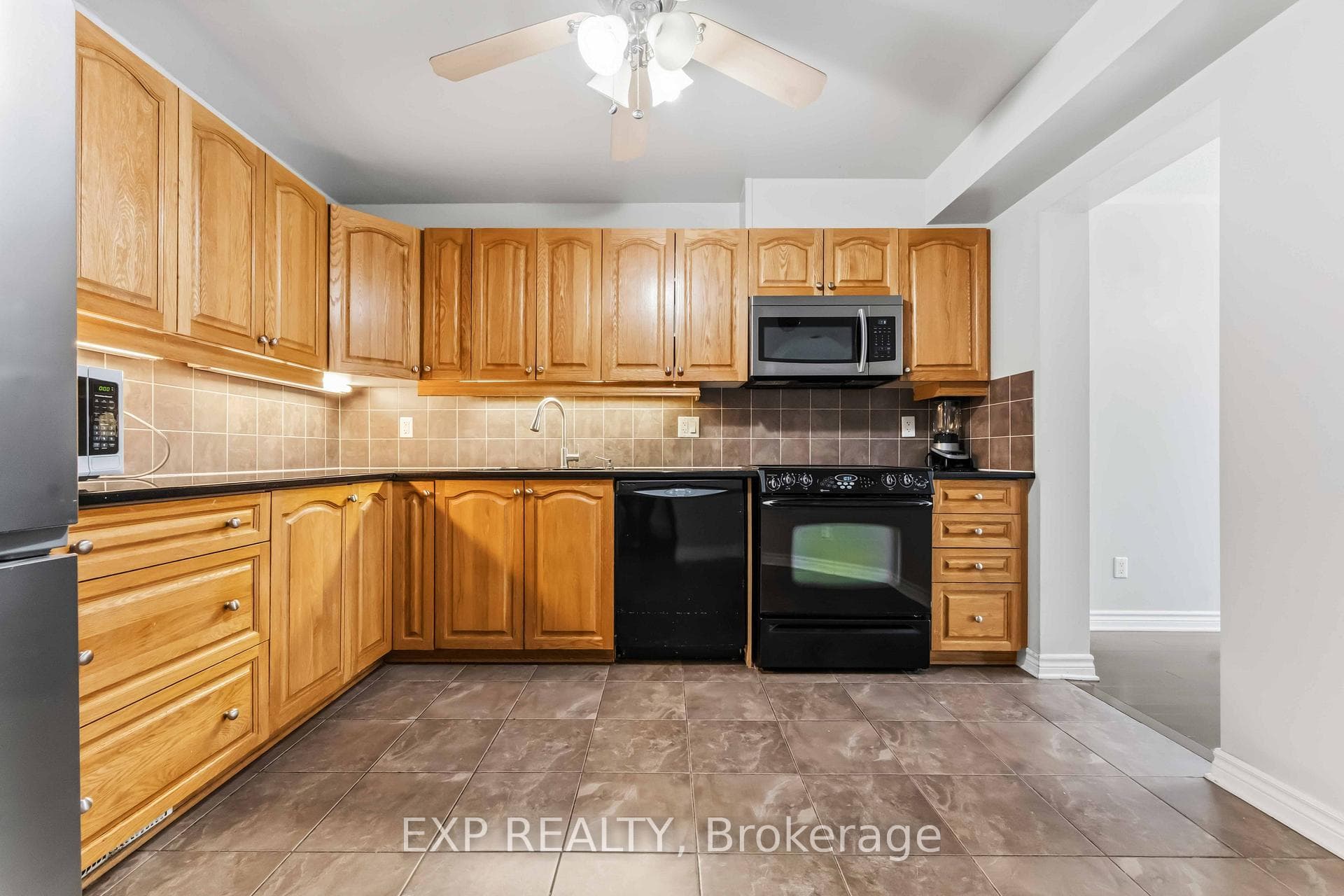 214 Montmorency Way photo 18