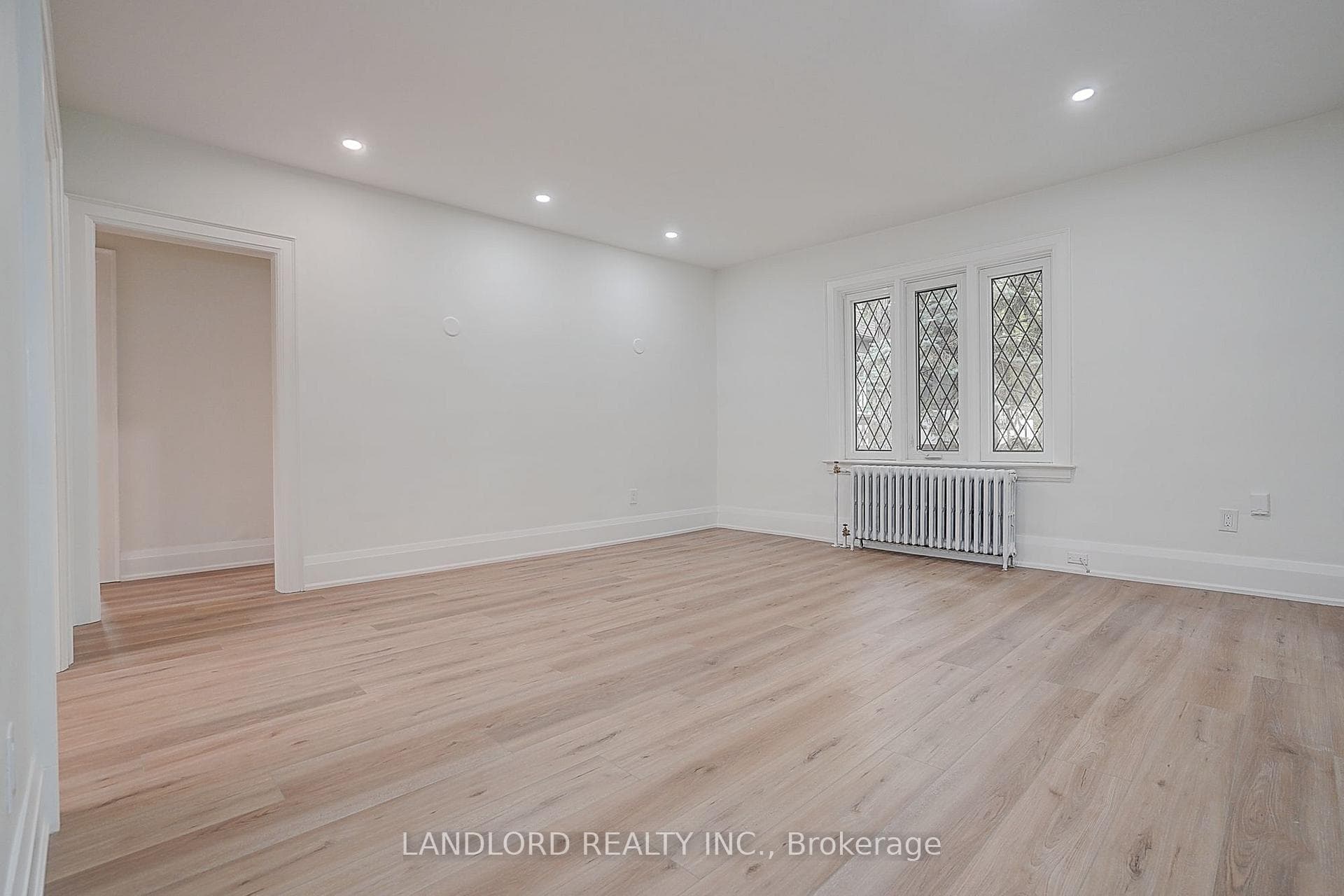 2520 Bloor Street Unit 12 photo 8